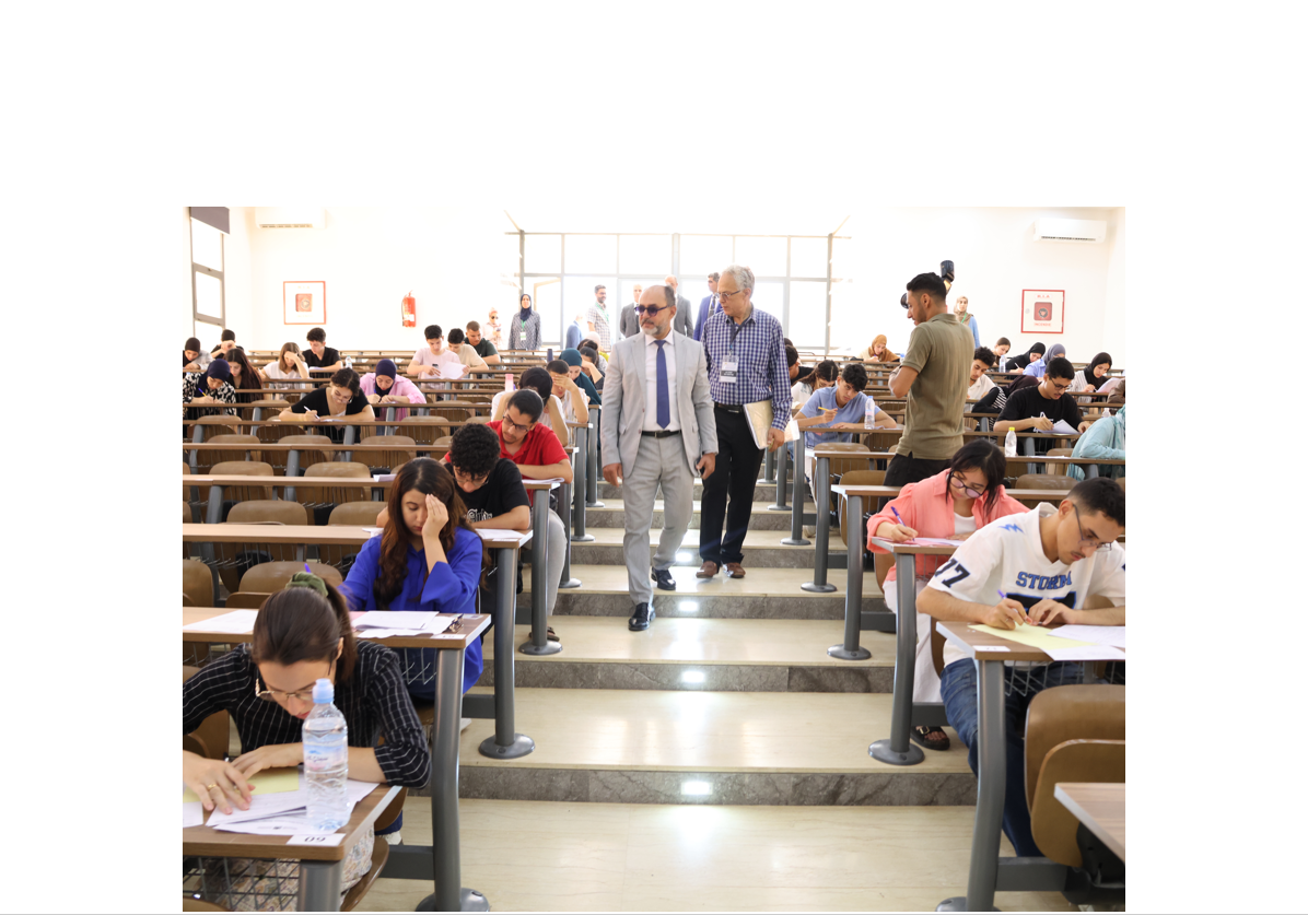 زيارة تفقدية لرئيس جامعة السلطان مولاي سليمان بالنيابة لمراكز إجراء مباراة ولوج كلية الطب والصيدلة وطب الأسنان برسم الموسم الجامعي 2026/2027